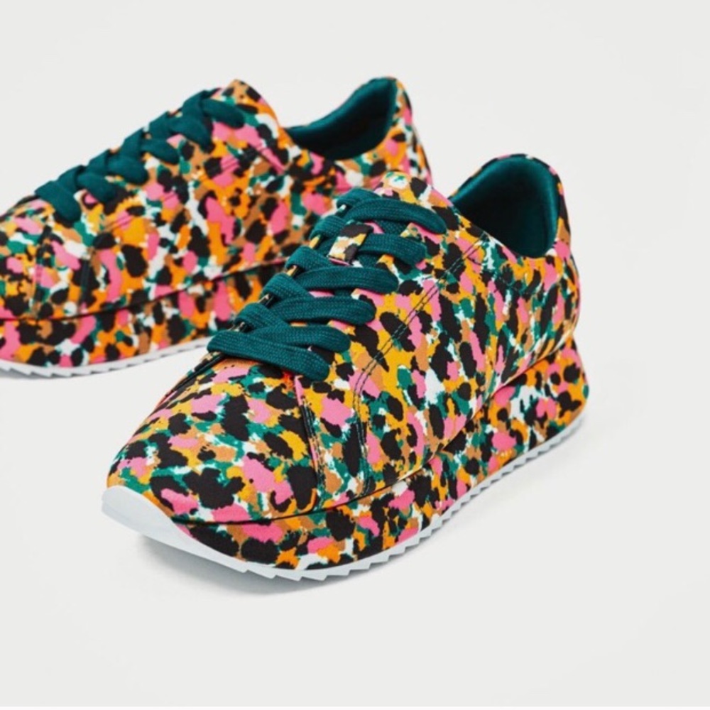 Brand NEW Zara Sneakers 💛💛💛💛